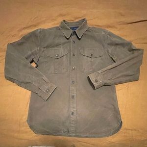 Green utility shirt in great condition
